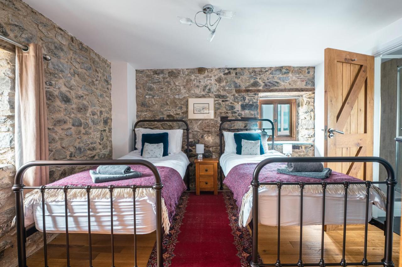 Stunning Converted Granary In Heart Of Appartement