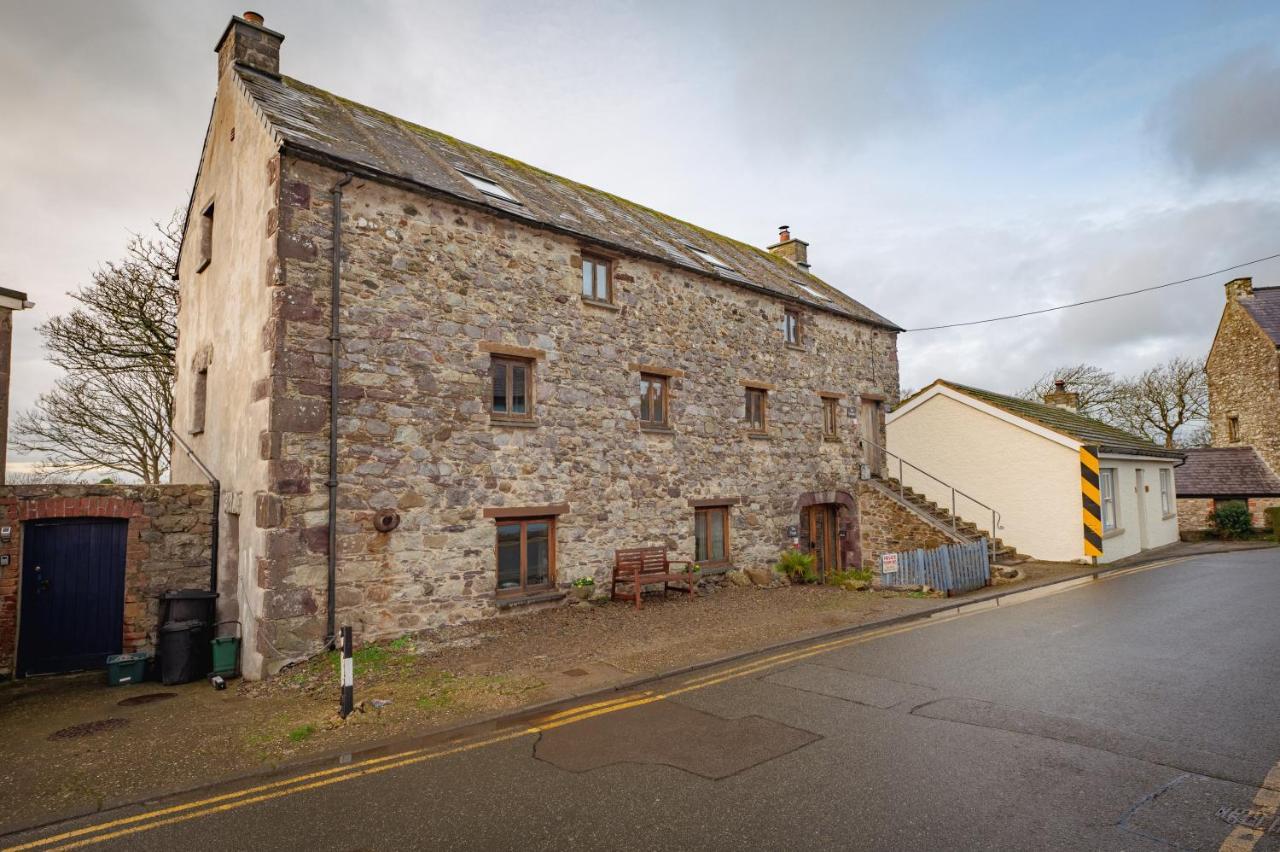 Stunning Converted Granary In Heart Of *